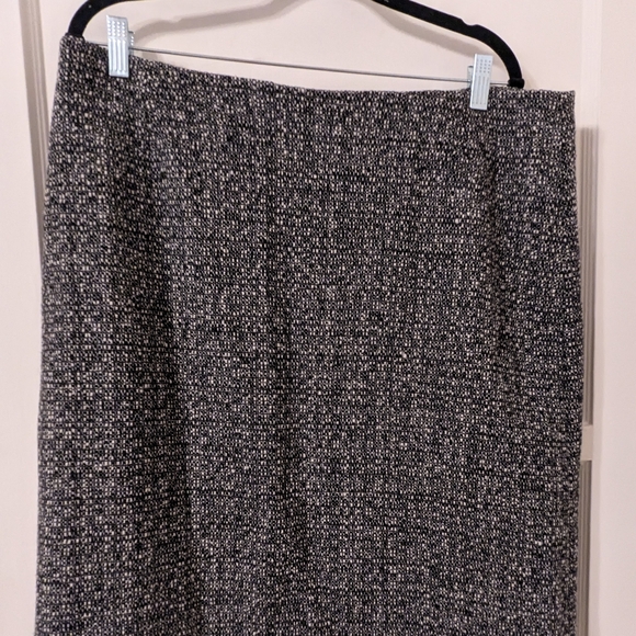 Eddie Bauer wool suit - Picture 5 of 7